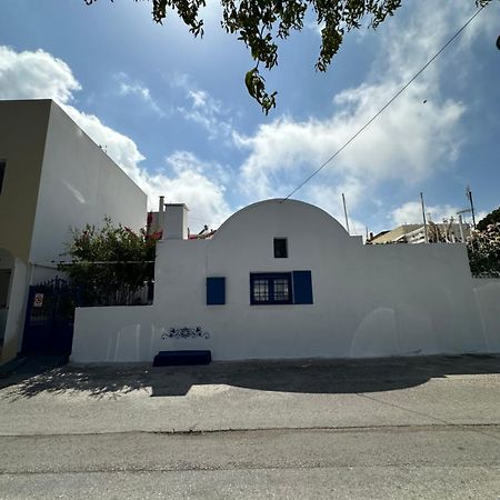 Nikolakis Traditional House In The Village. Kamari  Bagian luar foto