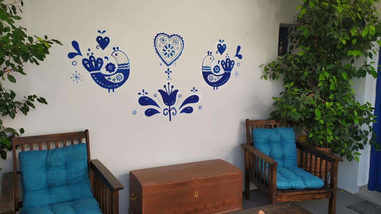 Nikolakis Traditional House In The Village. Kamari  Bagian luar foto